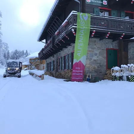 Alpenhaus Kesselfall, Near The Kitzsteinhorn Glacier 招待所 3*