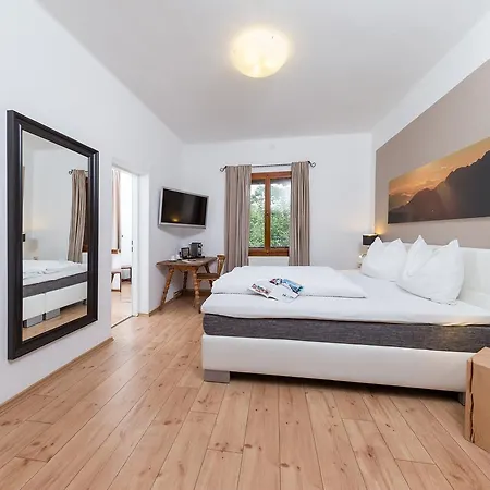 Alpenhaus Kesselfall, Near The Kitzsteinhorn Glacier Guest house Kaprun